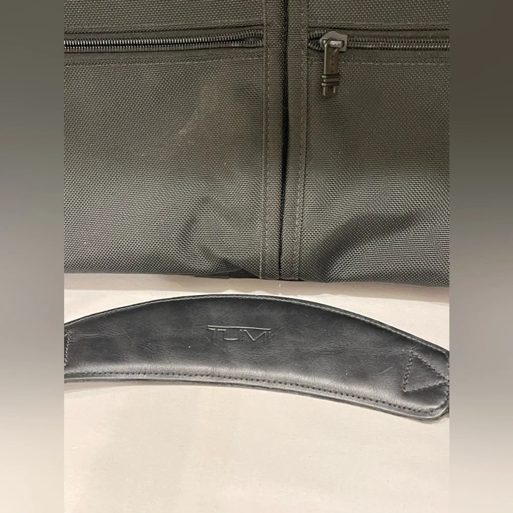 TUMI Alpha 2 T-Pass 17x14 Expandable Laptop Briefcase